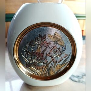 Vintage White and 24K Gold Trim Metallic Floral Vase